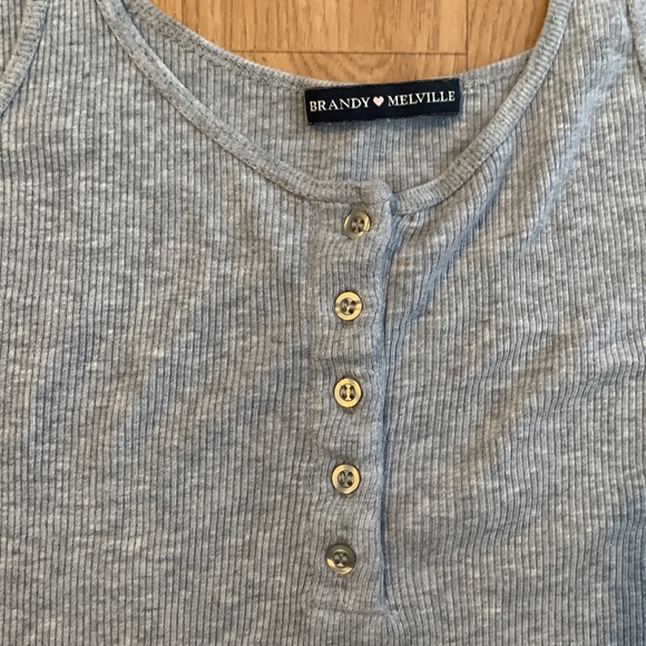 brandy melville - tank top - Picture 3 of 4